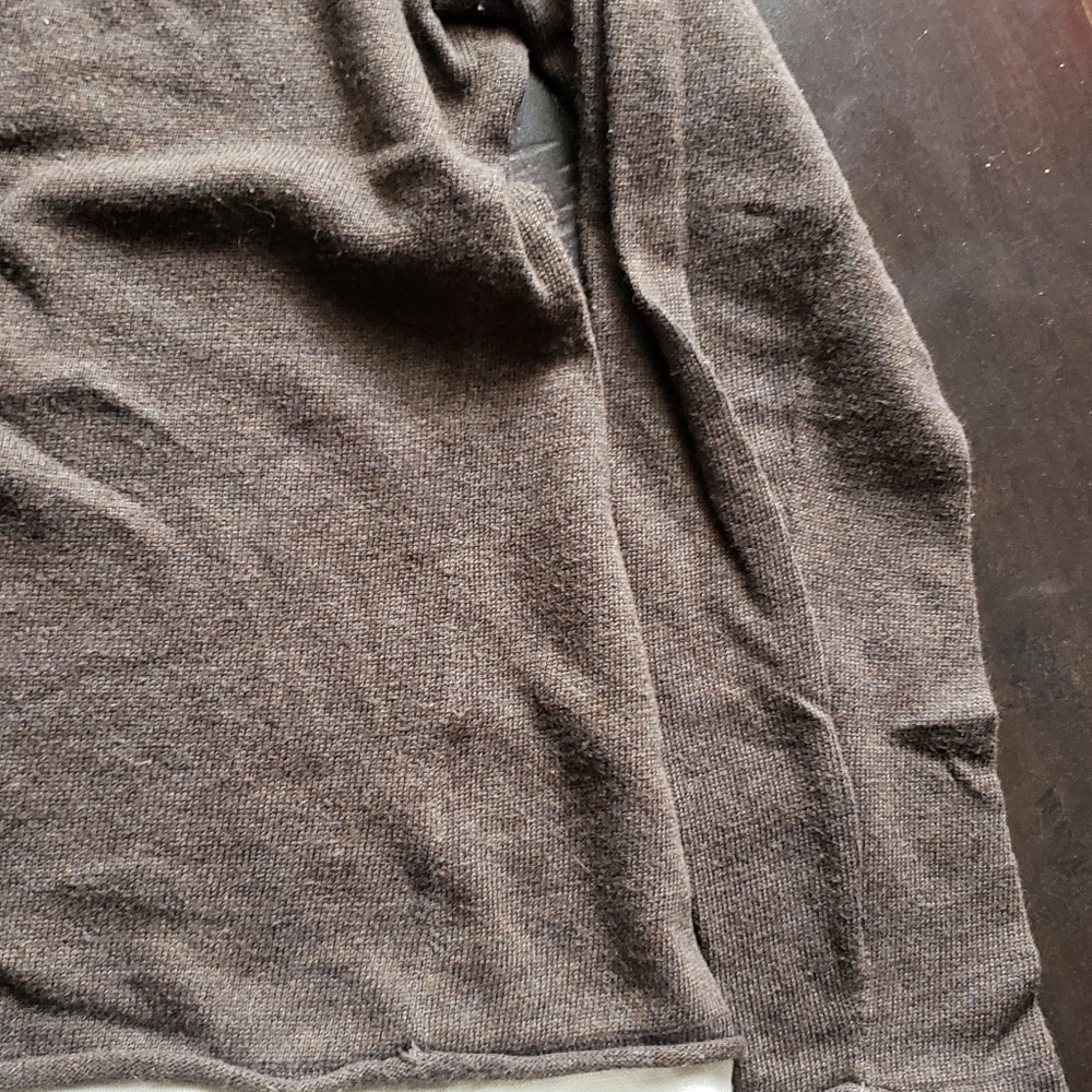 Sweater - Picture 7 of 8